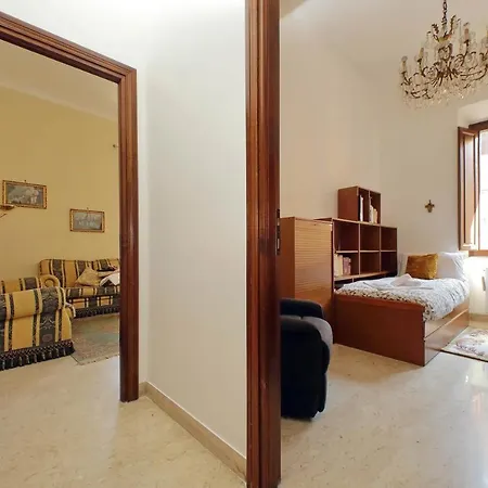 Luxury Domus Amadora Апартаменты *